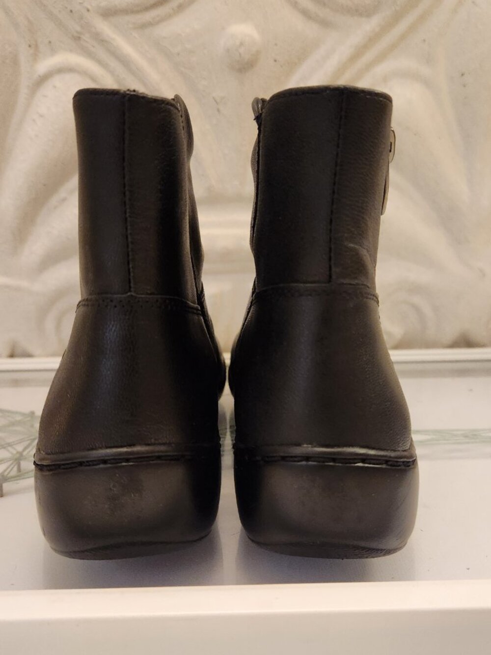 Clarks Leather "Cora Pace" Booties. NWT. Size 7 - Picture 6 of 9